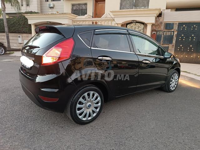 Ford Fiesta diesel 2016 trend pluse très bon état