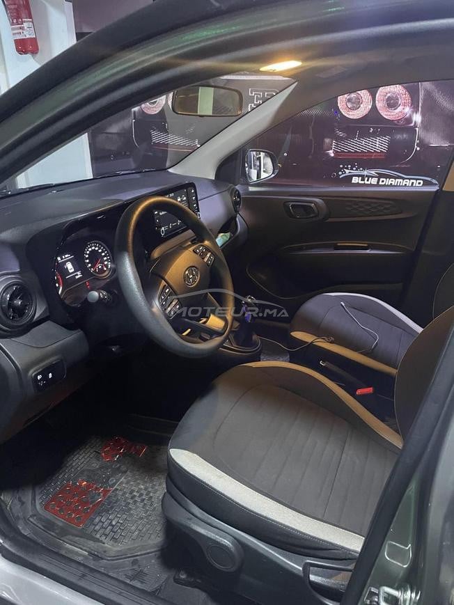 Hyundai i10 1.2L Seductive Plus BVA Bi ton 