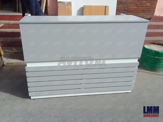 منضدة استقبال مقوسة - تصميم عصري أ