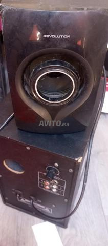 Haut-parleur woofre Bluetooth radio Revolution