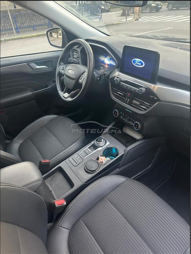 Ford Kuga Platinum 1ère main,18 000 km, état neuf 