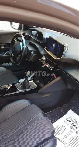 Peugeot 208 Diesel Manuelle 2024 à Tétouan