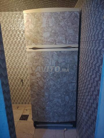 ثلاجة كبيرة