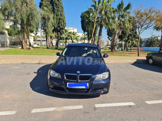 BMW Serie 3 automatique essence