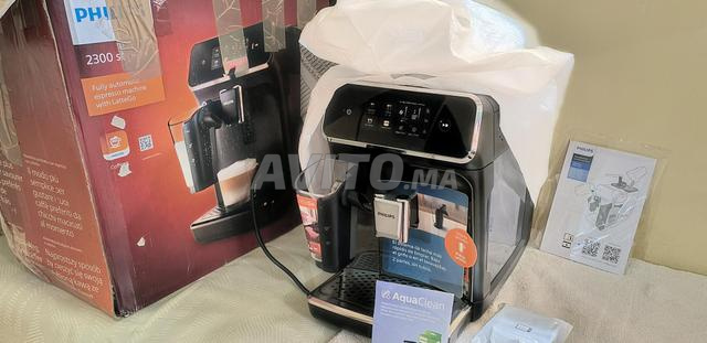 Machine à café Automatique La Marque Philips - 2