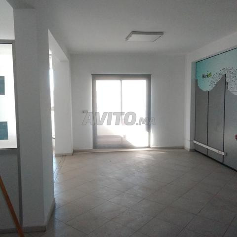 bureau 111m bien situé bd abdelmoumen tram