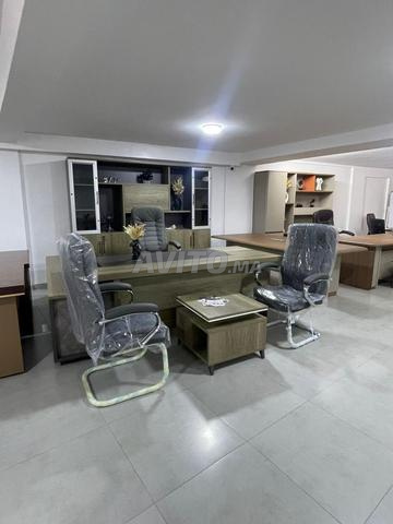 مكاتب أنيقة وعملية لجميع المساحات - 2