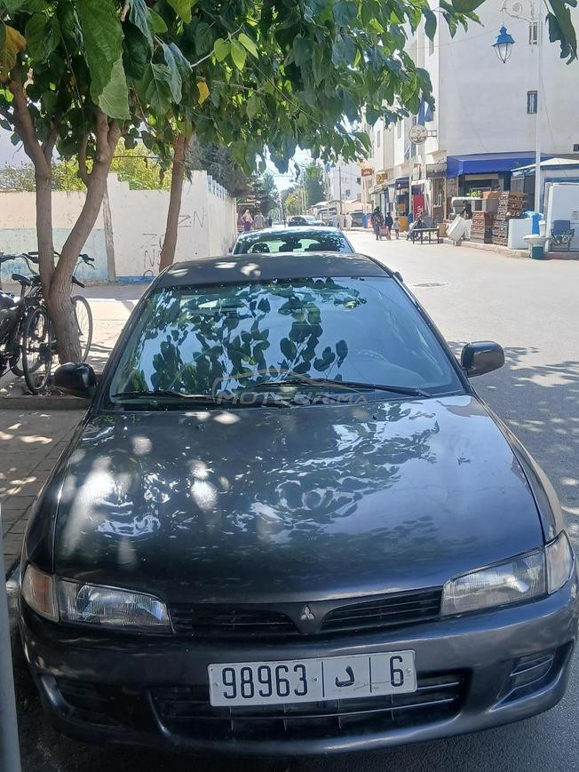 سيارة في حالة جيدة 