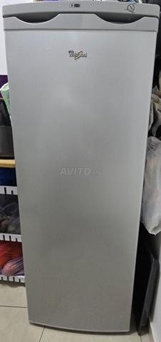 مجمد عمودي ويرلبول 6 أدراج