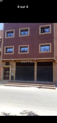 منزل وكراج للبيع