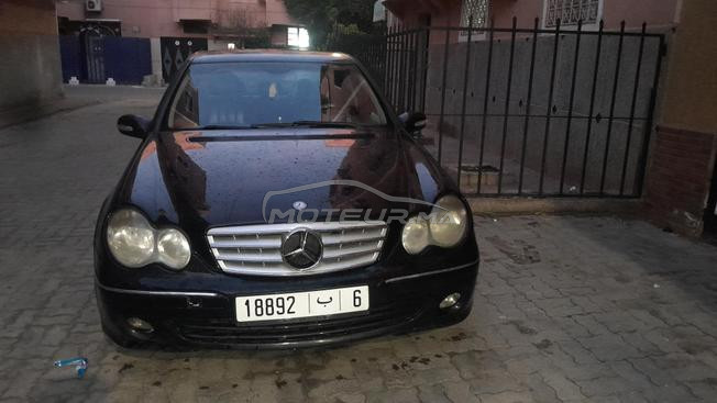 مرسيديس بنزين A180