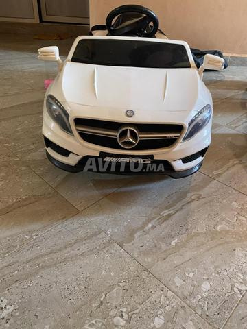 أشياء للأطفال للبيع