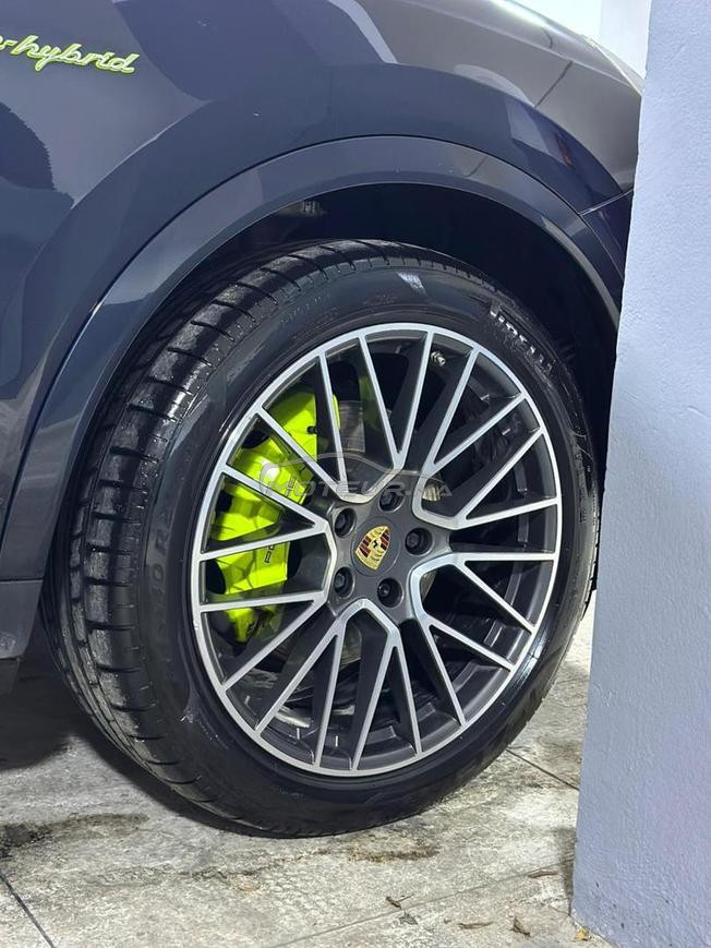 Porsche Cayenne E-Hybrid 2020 Full Options 
