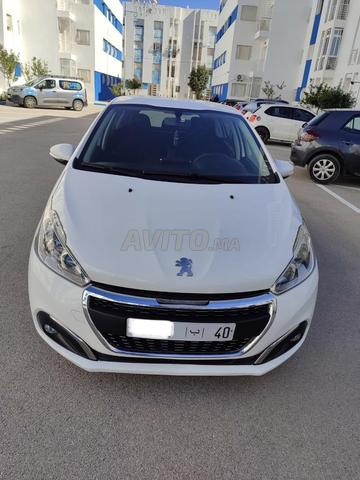 بيجو 208 للبيع