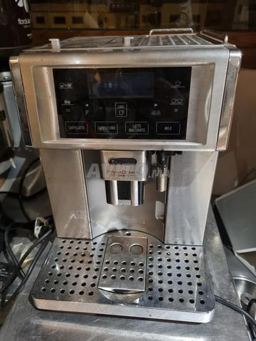 ماكينة قهوة ديلونجي مع مطحنة مدمجة