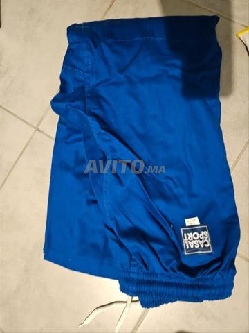 KIMONO jiu-jitsu bleu judo 160 cm très bon état