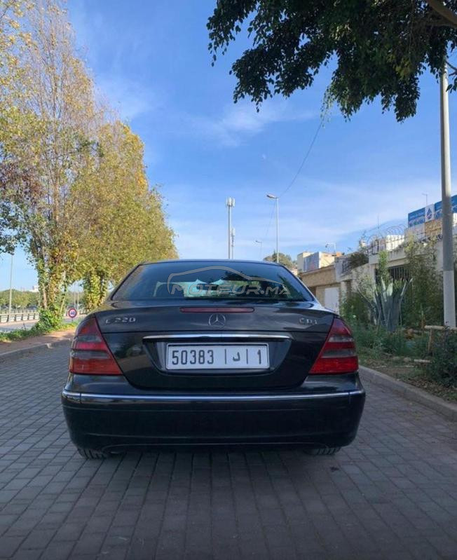 Mercedes-Benz 220 Diesel Automatique 2006 à Rabat