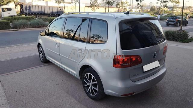 Volkswagen Touran Diesel Manuelle 2010 في أكادير