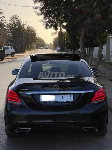 Mercedes-Benz 220 Diesel Automatique 2015 à Agadir - 2