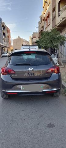 Opel Astra Diesel Manuelle 2015 à Khemisset