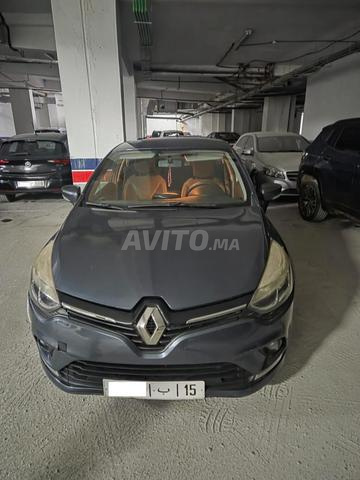Renault Clio Diesel 2017 à Rabat - 70 000 km