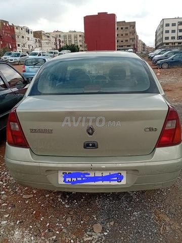 رونو كليو بنزين يدوية 2002 في الدار البيضاء
