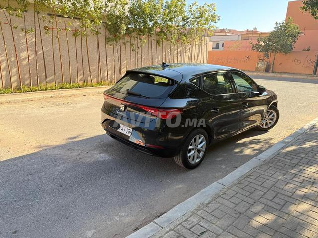 New seat leon diesel 1ère main presque neuve