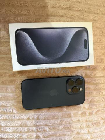 iPhone 15 Pro 256 Go bon état
