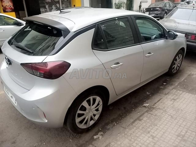 أوبل كورسا إيسونس - 8000 كم - يد أولى - 2