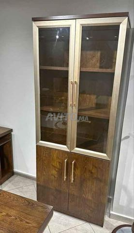 خزانات خشبية أنيقة تجمع بين الجمال والعملية