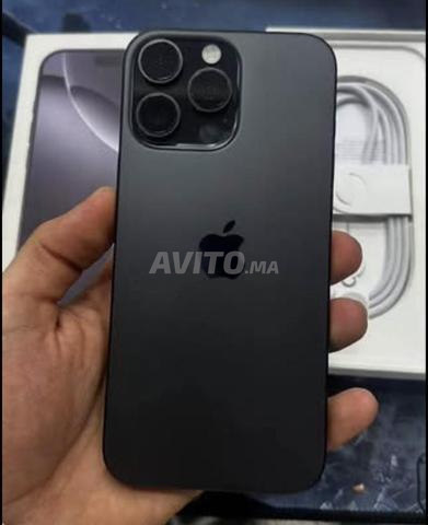 IPhone 16 Pro 256 Go Noir, batterie à 99 - 2