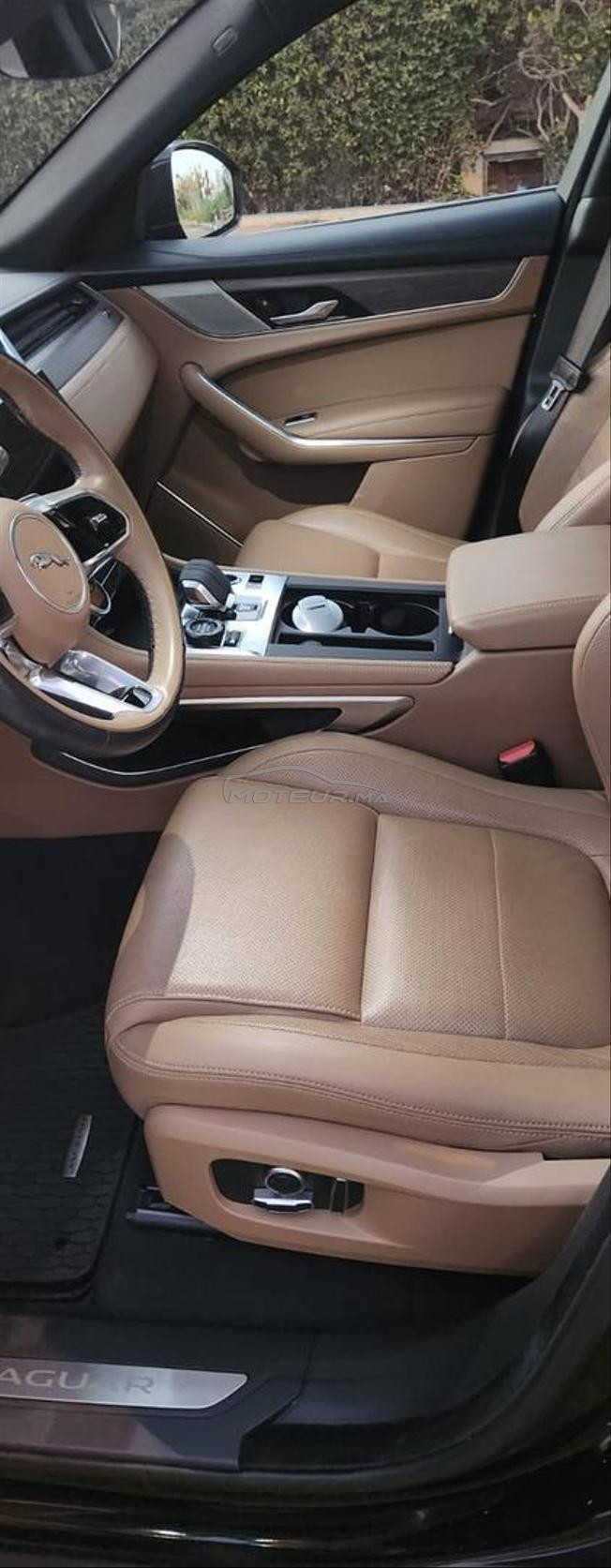 Jaguar F pace première main, toit panoramique