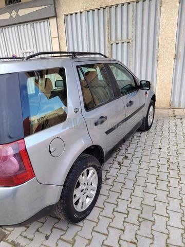 لاند روفر فريلاندر بنزين أوتوماتيك