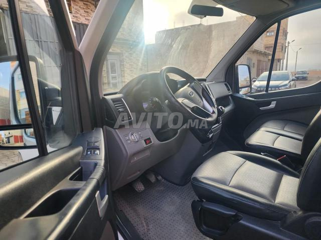 VENTE HYUNDAI H350