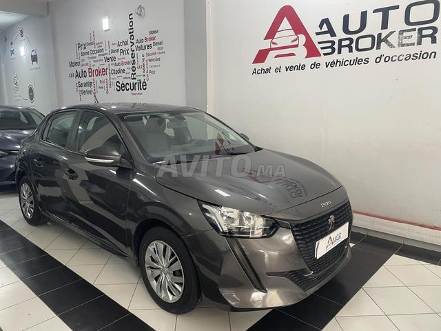 Peugeot 208 Essence Manuelle 2022 à Casablanca