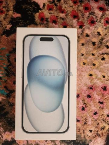 ايفون 15 للاتصال