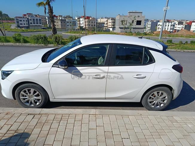 Opel Corsa essence modèle 2021 tt options 