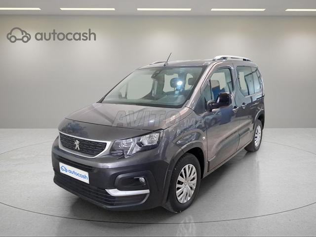 بيجو ريفتر 2022 خضعت للخبرة مع التمويل