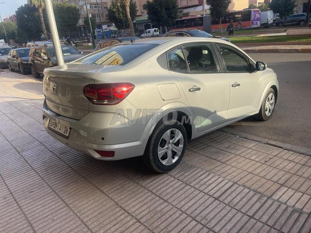 داسيا لوغان بنزين أوتوماتيك 2022 في مراكش