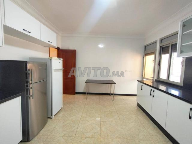 Appartement à louer 210 m Racine - image 5