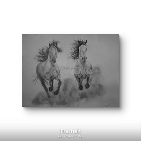 10 لوحات أصلية قرد