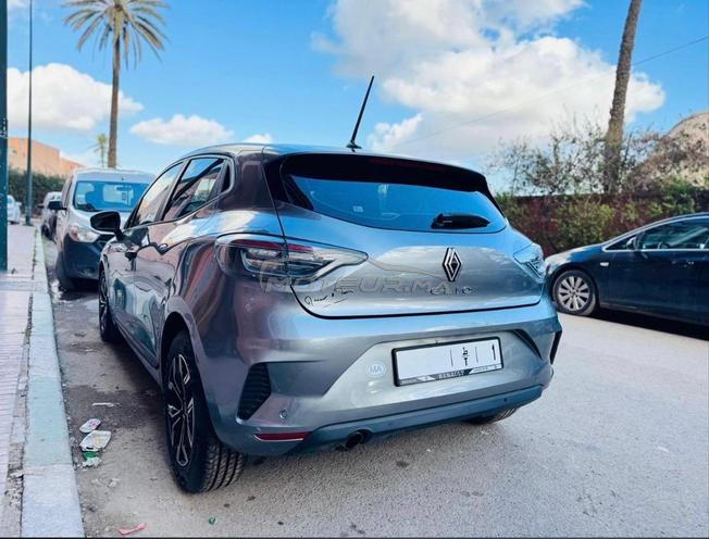 Renault Clio Diesel Manuelle 2025 excellente état 