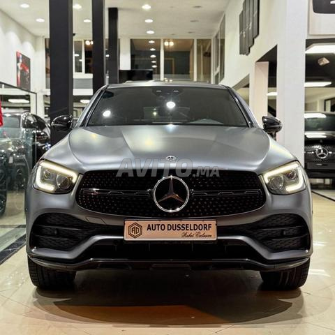 مرسيدس بنز الفئة GLC300 de 2021