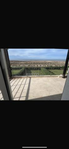 فيلا للإيجار مطلة على البحر