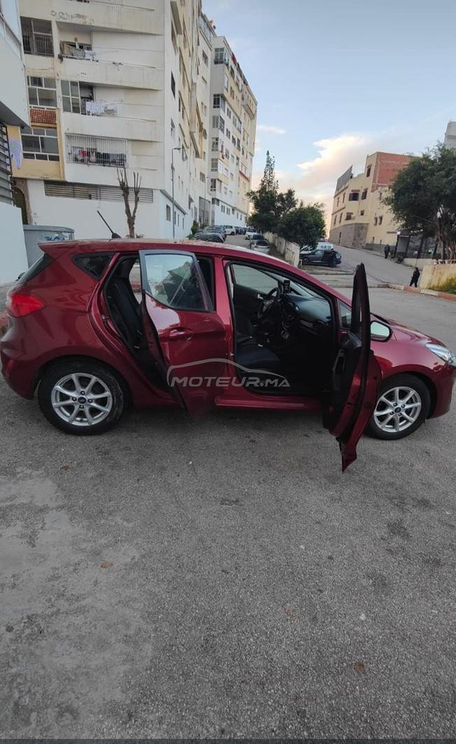 سيارة نقية 