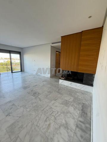 شقة للإيجار في دار بوعزة 7500 درهم - 2