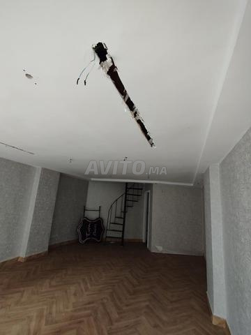 سوق تجاري محلي 52م2 في امتداد بورغوني.