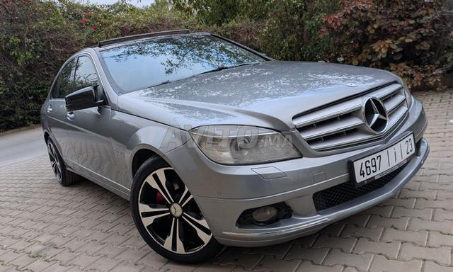 مرسيدس بنز الفئة سي ديزل يدوي 2009