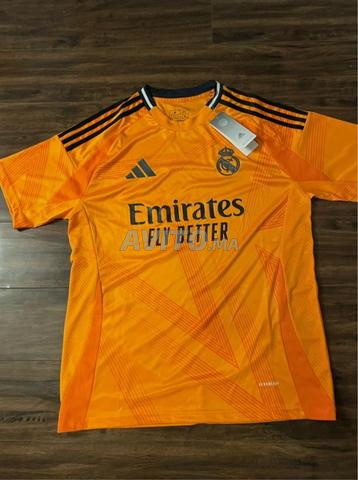 قميص ريال مدريد 2024/2025 الخارجي، فيني جونيور رقم 7
