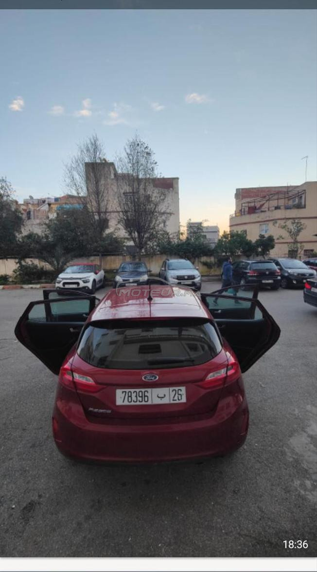 سيارة للبيع
